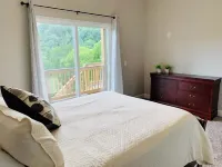 Breathtaking 6Bd/6 Bath/PRIVATE DOCK All The Bells and Whistles!