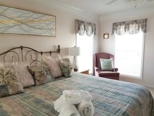 FANTASTIC OCEANFRONT ENCLAVE ON OAK ISLAND with DIRECT BEACH ACCESS
