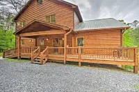 Large Mtn Retreat w/ Theater Room, Hot Tub, Game Room & Sunset Mountain Views!