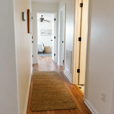 "The Dawning House" - Peaceful Modern Stay w/ Yard