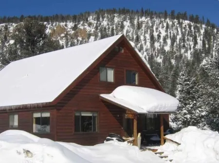 Riverfront Paradise - Minutes from Wolf Creek Ski Area
