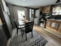 Small private home walking distance to Suny Potsdam/Clarkson!