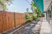 Beaches & Island Hopping to Singer & Peanut Islands - Intracoastal Home