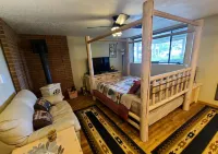 Brian Head Village Escape 4/3 with Ski Slope Views Across from the Lift Unit J-2 Hotels in Brian Head