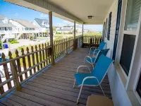 Cottage on the Beach, Pet Friendly!