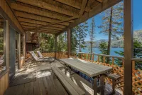 Lakefront Cabin with private pier on Donner Lake