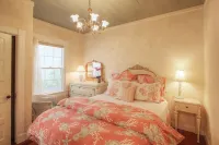 Capitola 'Rose Cottage' in the Heart of Capitola Village Hotels in Capitola