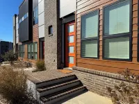 Clean luxury home near Liberty University and downtown. Quiet neighborhood, 林奇堡住宿飯店