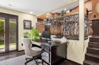 Private Backyard-Central AC! Quiet Neighborhood