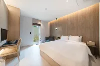 Hound Hotel Asan Terminal فنادق في آسان-سي