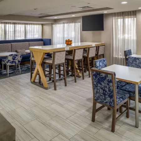 Hampton Inn Long Island/Commack