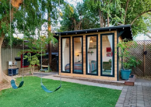 Family Home Near Bidwell Park 鄰近1078 Gallery的酒店