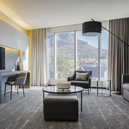 The Capital 15 on Orange Hotel & Spa