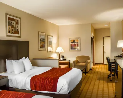 Comfort Suites Edinboro Hotels in Girard