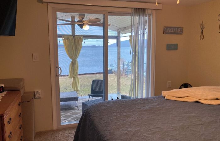 Lazy Days on Lamoka Lake is a Charming 4 Season Lake House