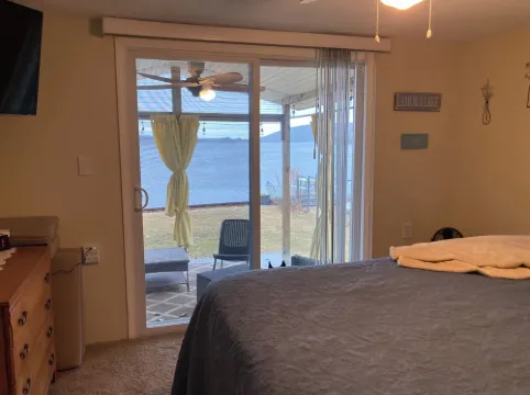 Lazy Days on Lamoka Lake is a Charming 4 Season Lake House
