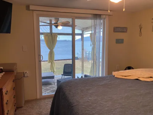 Lazy Days on Lamoka Lake is a Charming 4 Season Lake House