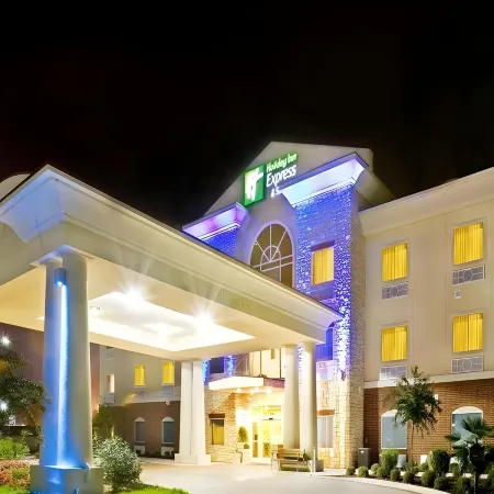 Holiday Inn Express & Suites NEW BOSTON by IHG