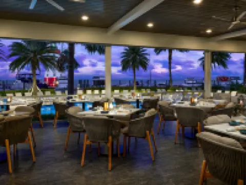 Faro Blanco Resort Marathon Florida Keys, Curio by Hilton Hotel di Marathon