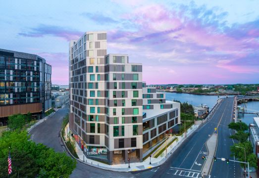 Hampton Inn by Hilton Boston Seaport District