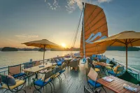 Paradise Sails Cruise Ha Long