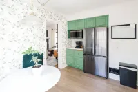 Spacious 5-Bedroom House in Peaceful Ames Neighborhood Just Steps from Campus.