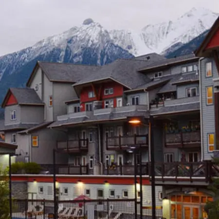 Lodges at Canmore
