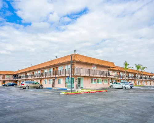 Economy Inn Buttonwillow Bakersfield I-5 Hotels in Buttonwillow