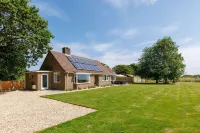 Idyllic 3 Bed Country Cottage - Apartments