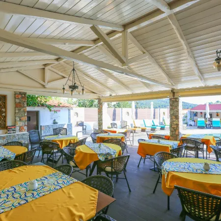 Skiathos Island Suites