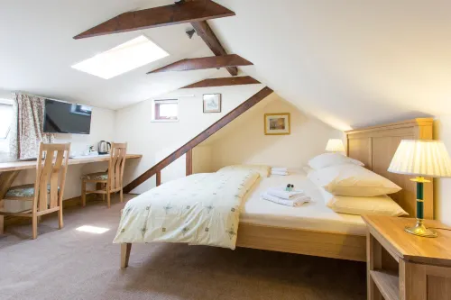 Oakwood Bed and Breakfast Heathrow - parkir