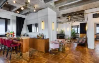 Brown BoBo, a Member of Brown Hotels - bar