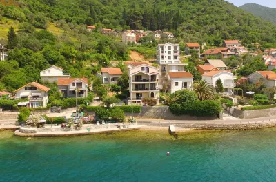 Apartments MaXhit Hotels in Tivat