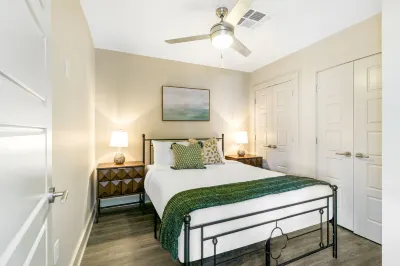 French Quarter Elegance 4-Br Luxury Retreat in the Heart of Nola