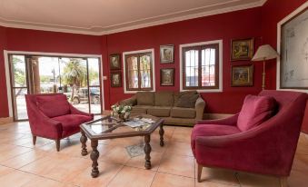 Hotel Puerta del Rey - Housity