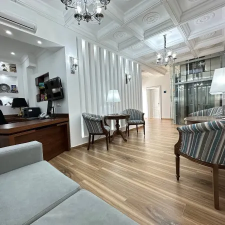 Alexia Suite - Unesco Heritage List Suite Hotel Отели в г. Бухара