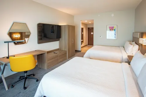 Holiday Inn Express & Suites PENSACOLA AIRPORT NORTH – I-10 Hotel a Ferry Pass