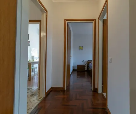 Welcomely - Ponte Vecchio Family Apartment Отели в г. Лекко