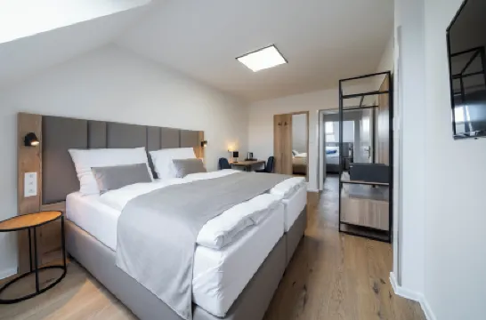 Hotel Leon Отели рядом со станцией Praha Holesovice Railway Station