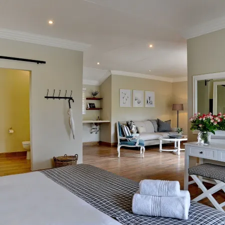 Thanda Manzi Country Hotel