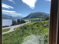 Jølster Lake View - 2 звезды