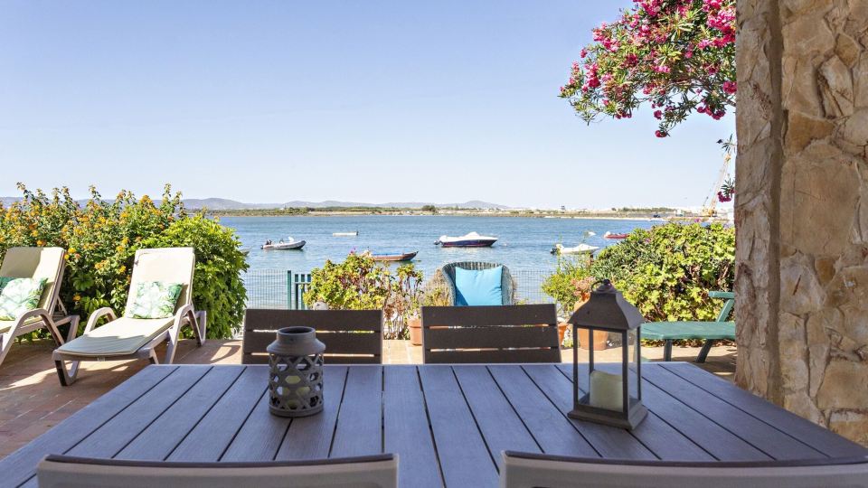 Villa Lydia in Faro With 3 Bedrooms and 1 Bathrooms