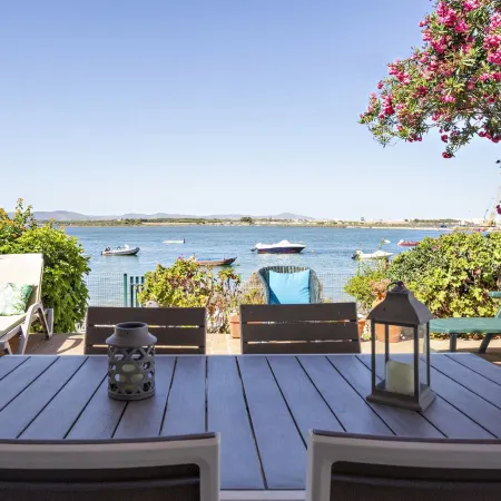 Villa Lydia in Faro With 3 Bedrooms and 1 Bathrooms