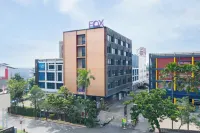 Fox Lite Hotel Cikarang Hotel dekat Buper Karang Kitri