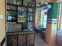 Sara's Backpackers Hotel - bar
