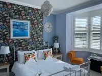 Lantana Guest House