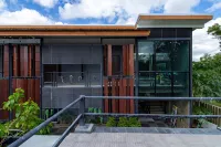 CS Klongtoey Grand Resort by Zuzu Hotels in Khlong Hae