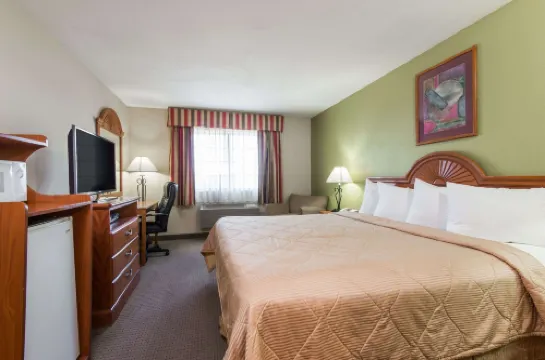 ナイツ イン ギャラップ アット 3208 W ハイウェイ 66