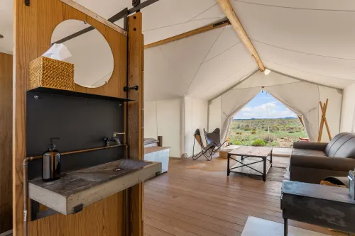 Under Canvas Grand Canyon - parking
