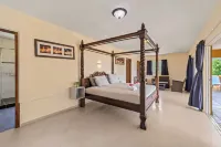 Bahia Apartments & Diving